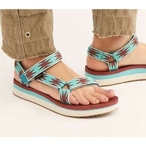 TEVA Women Midform Universal in Halcon Waterfall Strappy Sandal | Size 7